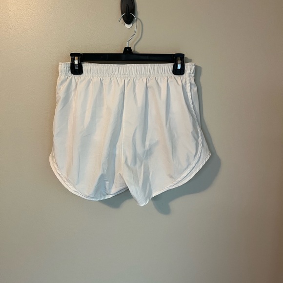 Nike Running Shorts - Picture 2 of 3